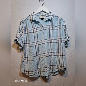 Universal Thread Light Blue Plaid Button-Down Shirt